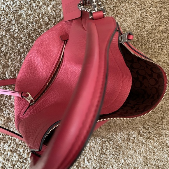 Coach pink leather shirt or long strap bag - Picture 4 of 5